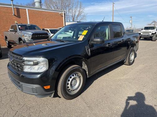 2022 Ford Maverick XL