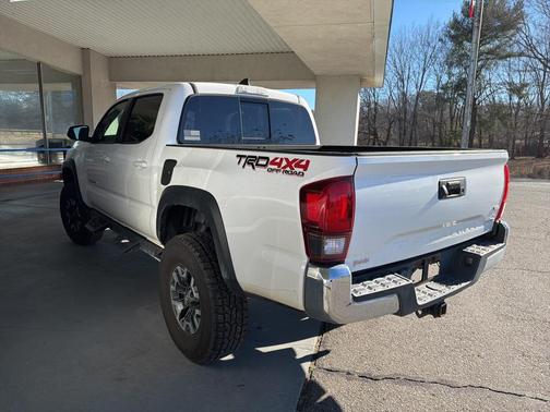 2018 Toyota Tacoma TRD Off-Road