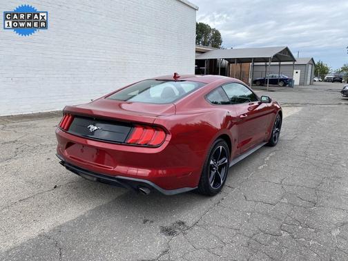 2020 Ford Mustang EcoBoost