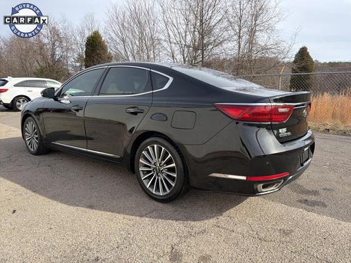 2017 Kia Cadenza Premium