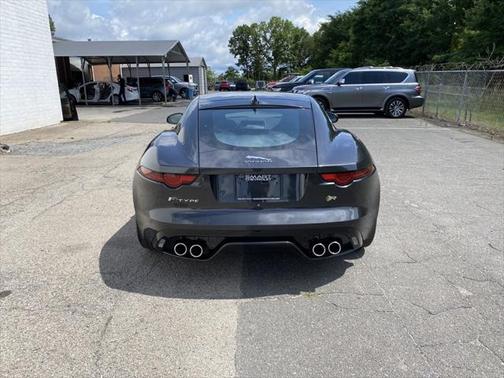 2018 Jaguar F-TYPE R