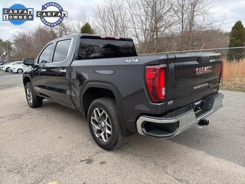 2022 GMC Sierra 1500 SLT