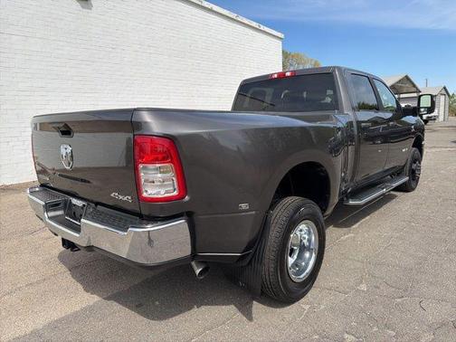 Granite Crystal Metallic Clearcoat 2024 RAM 3500 Big Horn Crew Cab 4x4 8' Box