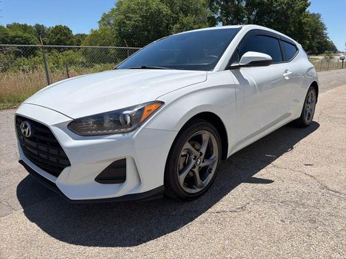 Chalk White 2020 Hyundai Veloster 2.0 Premium
