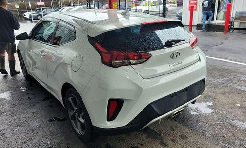 Chalk White 2020 Hyundai Veloster 2.0 Premium