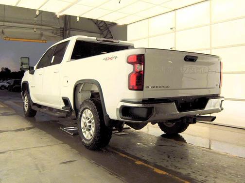 Summit White 2020 Chevrolet Silverado 2500 LT