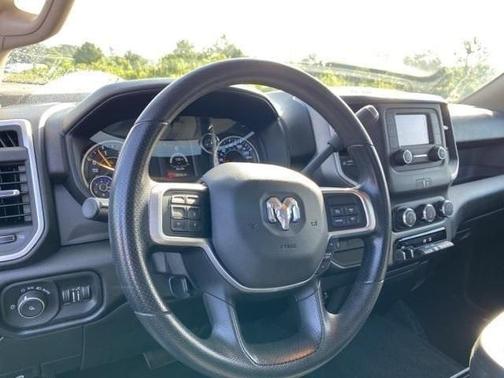 2019 RAM 2500 Big Horn Crew Cab 4x4 6'4' Box