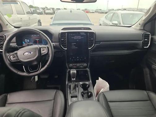Oxford White 2025 Ford Ranger Lariat