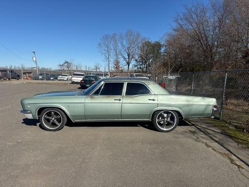 1966 Chevrolet Impala Base