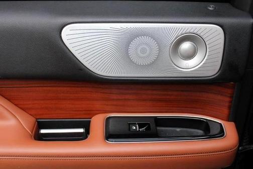 Blue Diamond Metallic 2019 Lincoln Navigator L Reserve