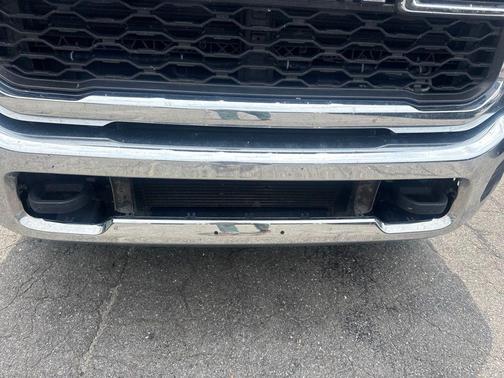 Diamond Black Crystal Pearlcoat 2020 RAM 2500 Tradesman Crew Cab 4x4 6'4' Box