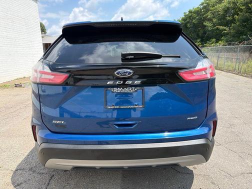 Blue Metallic 2024 Ford Edge SEL