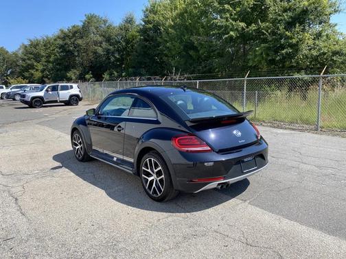 2018 Volkswagen Beetle 2.0T Dune