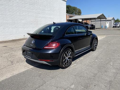 2018 Volkswagen Beetle 2.0T Dune