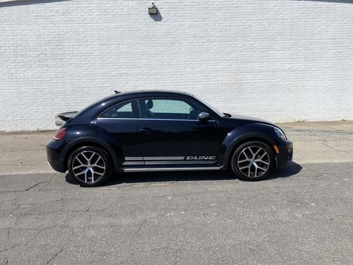 2018 Volkswagen Beetle 2.0T Dune