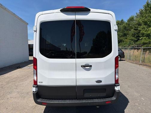 Oxford White 2022 Ford Transit-350 XLT