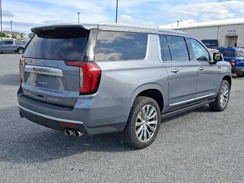 2022 GMC Yukon XL Denali