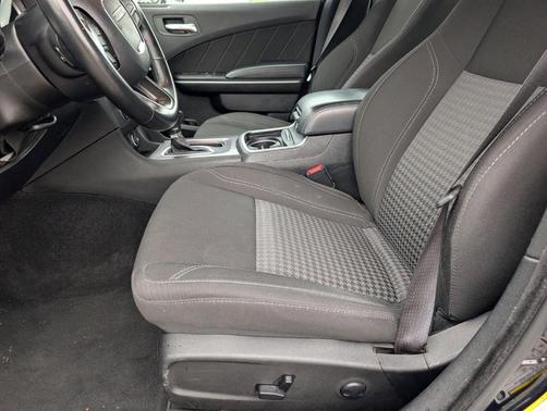 Pitch Black Clearcoat 2023 Dodge Charger SXT