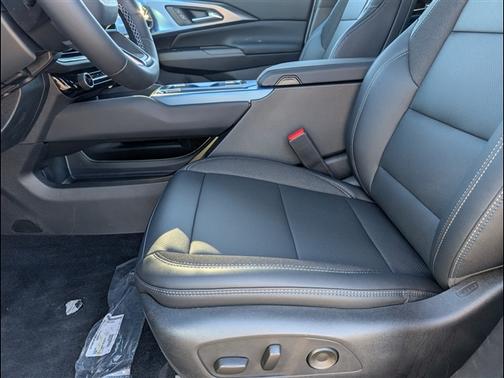 2026 Chevrolet Equinox EV LT 2