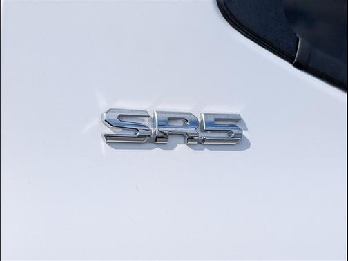 Ice 2024 Toyota Tundra SR5