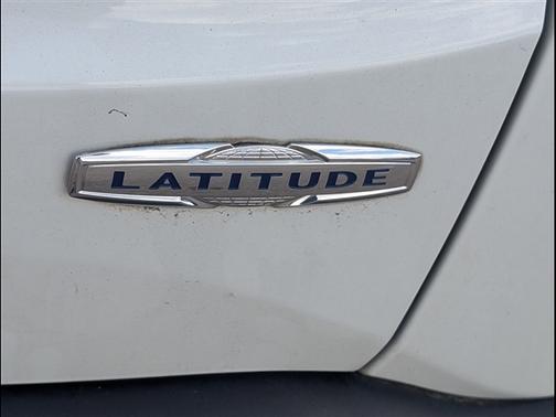 Alpine White Clearcoat 2021 Jeep Renegade Latitude