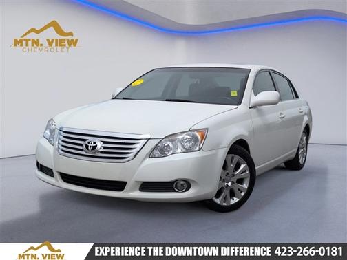White 2010 Toyota Avalon