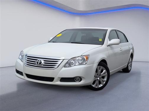 White 2010 Toyota Avalon