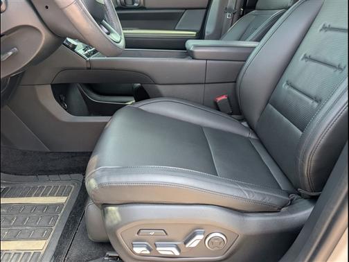 Shimmering Silver Pearl 2024 Hyundai SANTA FE Calligraphy