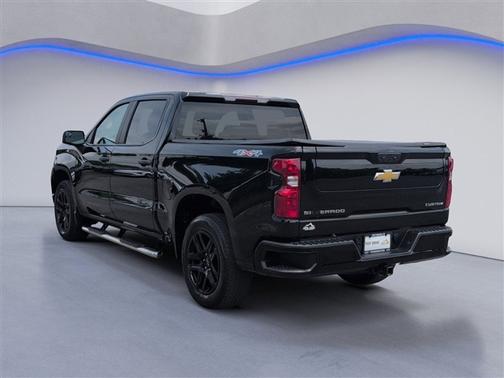 Black 2022 Chevrolet Silverado 1500 Custom