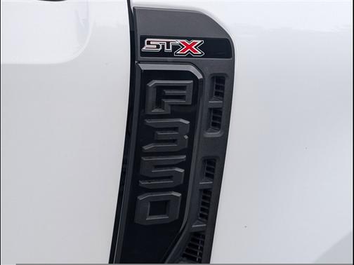Oxford White 2023 Ford F-350 XL