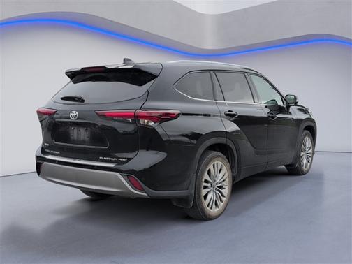 2024 Toyota Highlander Platinum