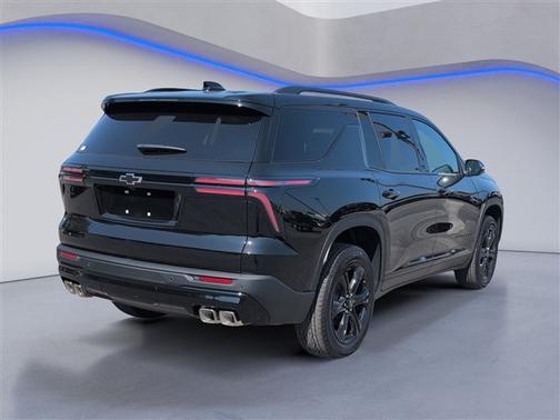 Black 2027 Chevrolet Traverse LT