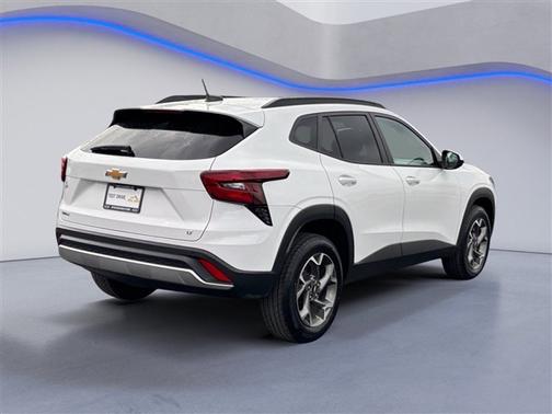 Summit White 2024 Chevrolet Trax LT