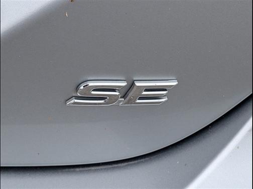 Celestial Silver Metallic 2022 Toyota Camry SE
