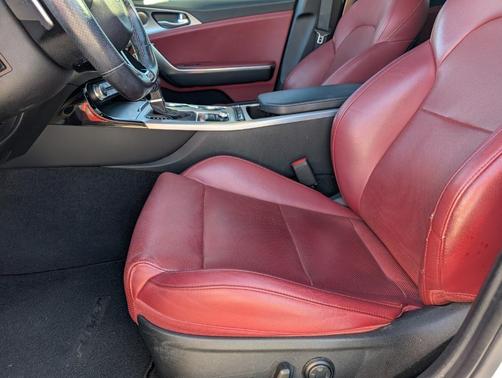 2020 Kia Stinger GT1