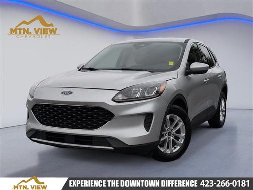 Ingot Silver 2020 Ford Escape SE