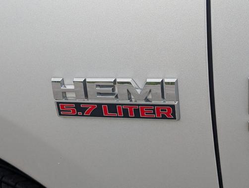 Bright Silver Clearcoat Metallic 2018 RAM 1500 ST