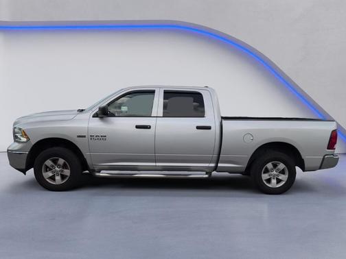 Bright Silver Clearcoat Metallic 2018 RAM 1500 ST