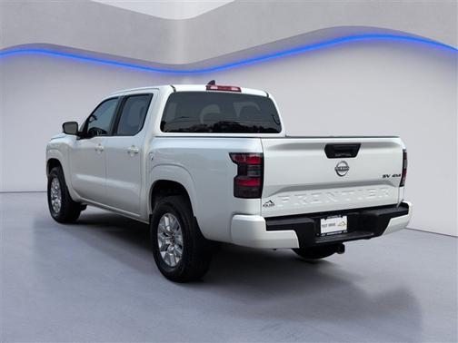 Glacier White 2023 Nissan Frontier SV