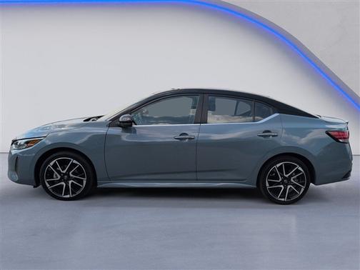 2t Gry Blk Roof 2024 Nissan Sentra SR