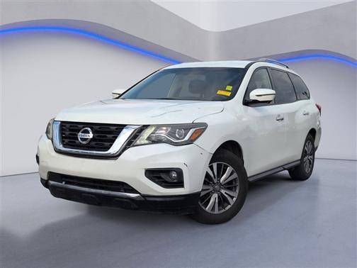 2017 Nissan Pathfinder SL