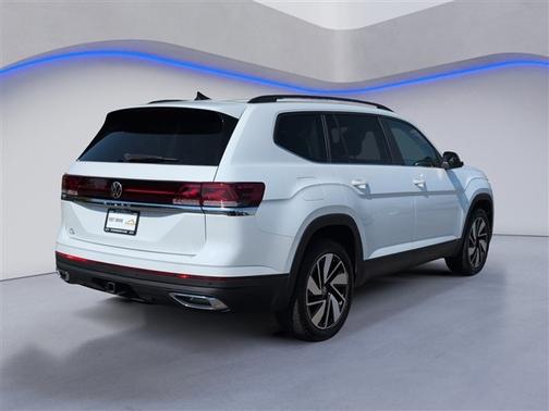 2024 Volkswagen Atlas 2.0T SE