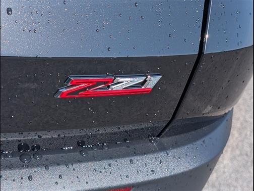 Black 2027 Chevrolet Traverse Z71