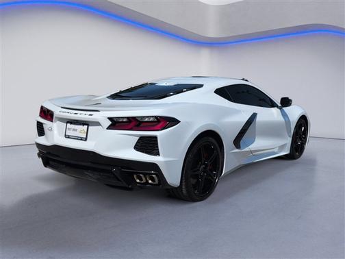 Arctic White 2026 Chevrolet Corvette Stingray w/1LT