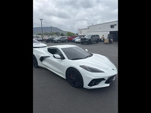 Arctic White 2026 Chevrolet Corvette Stingray w/1LT