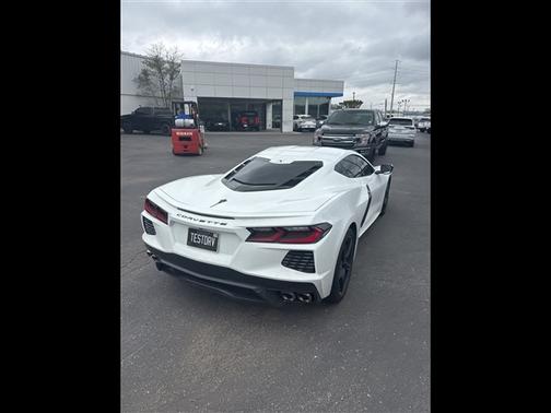 Arctic White 2026 Chevrolet Corvette Stingray w/1LT