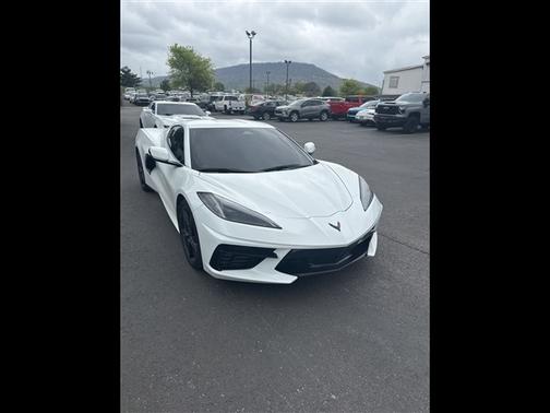 Arctic White 2026 Chevrolet Corvette Stingray w/1LT