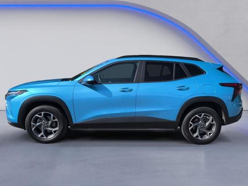 Marina Blue 2025 Chevrolet Trax LT