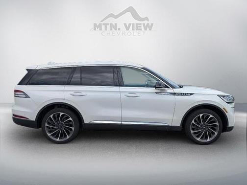 2022 Lincoln Aviator Reserve AWD