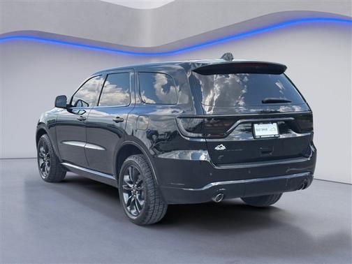 DB Black Crystal Clearcoat 2022 Dodge Durango GT